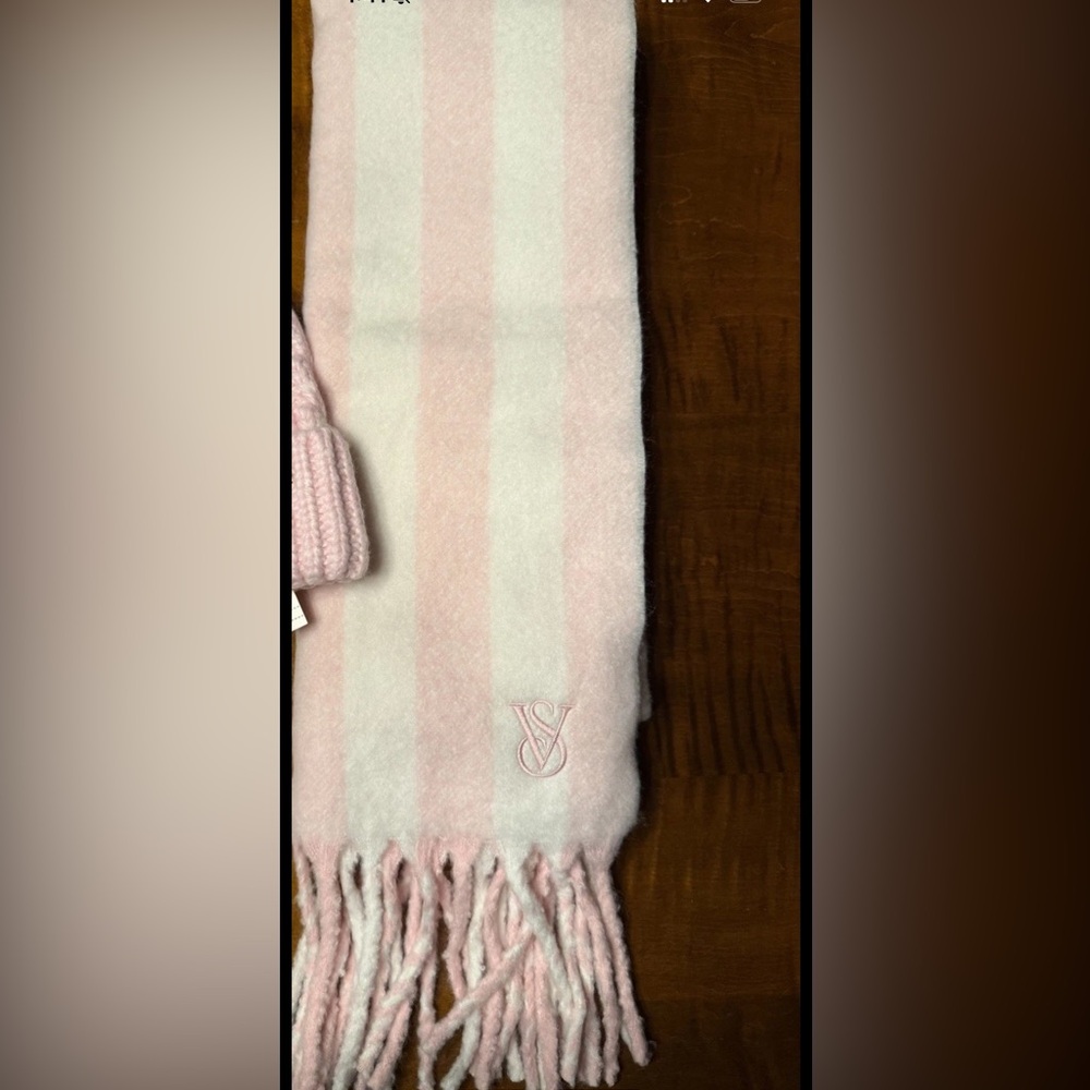 victoria secret blanket scarf pink heritage stripe signature winter